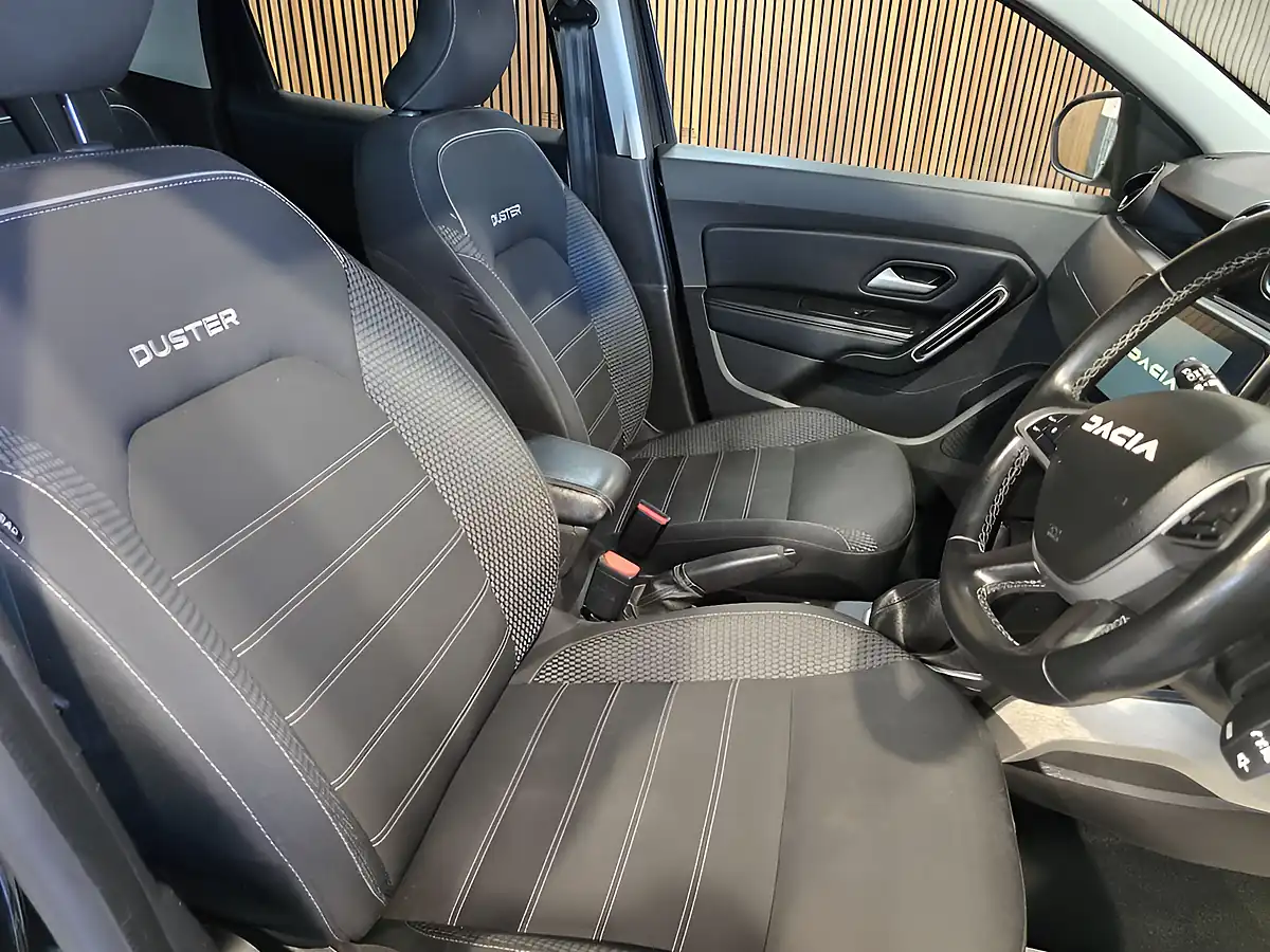 Used 2023 Dacia Duster Journey Black - Interior and Exterior details 13