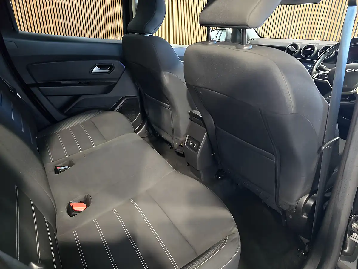 Used 2023 Dacia Duster Journey Black - Interior and Exterior details 14
