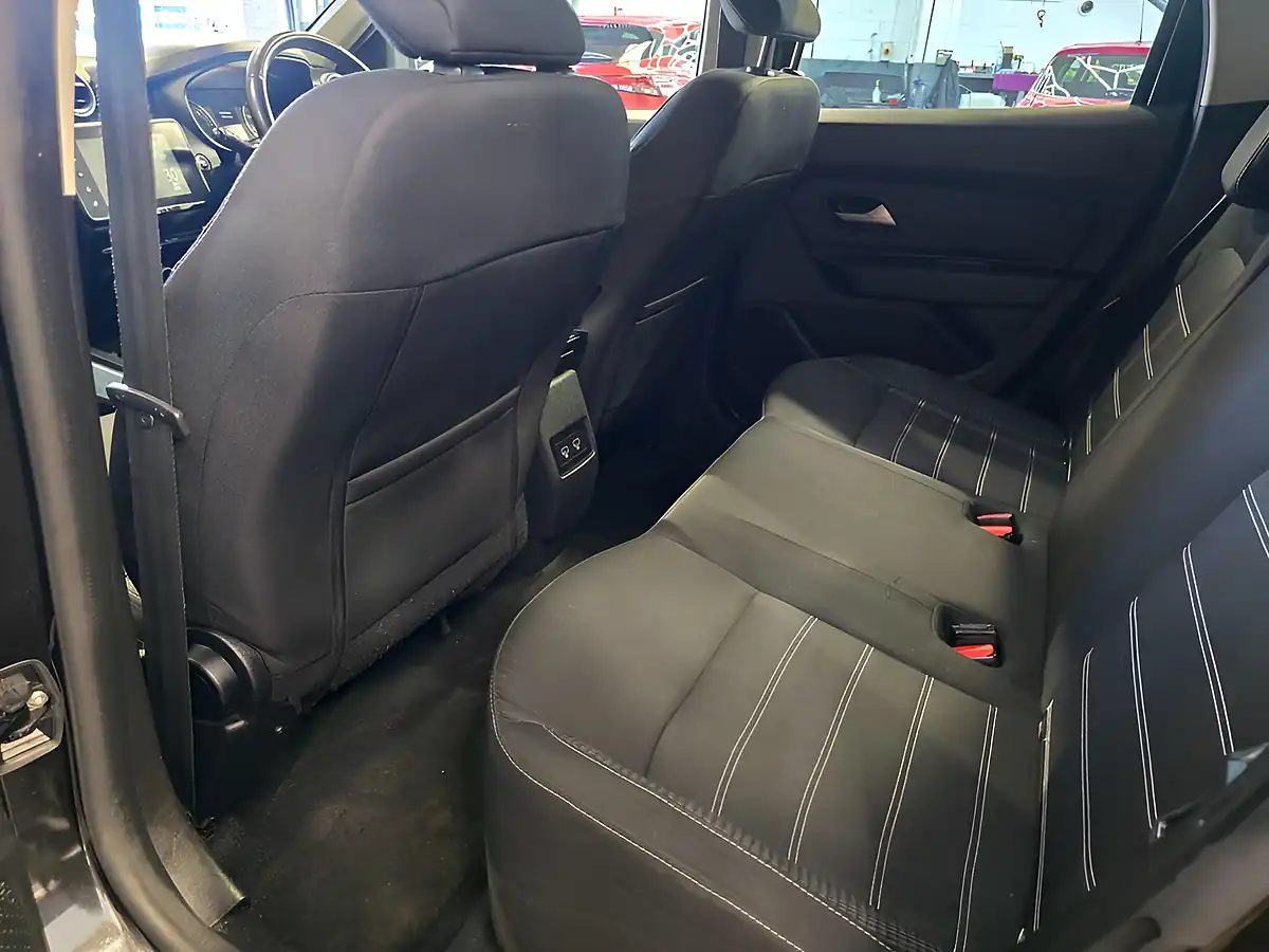 Used 2023 Dacia Duster Journey Black - Interior and Exterior details 16