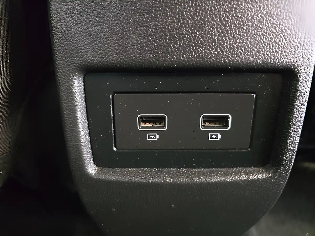 Used 2023 Dacia Duster Journey Black - Interior and Exterior details 18