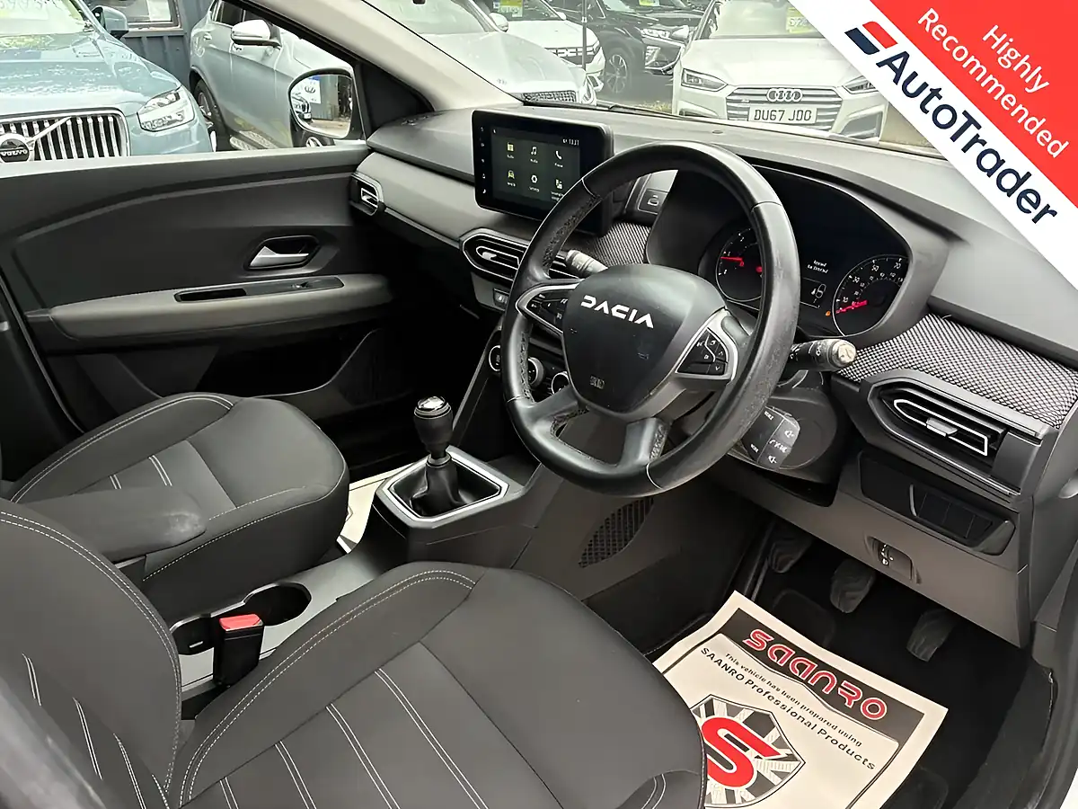 Used 2023 Dacia Jogger Expression White - Interior and Exterior details 2