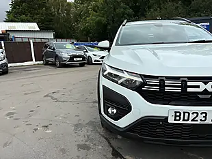 Used 2023 Dacia Jogger Expression White - Interior and Exterior details 4