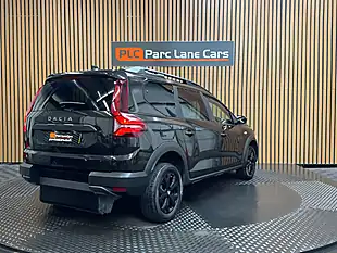 Used 2023 Dacia Jogger Extreme Se Black - Interior and Exterior details 3