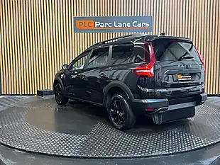 Used 2023 Dacia Jogger Extreme Se Black - Interior and Exterior details 8