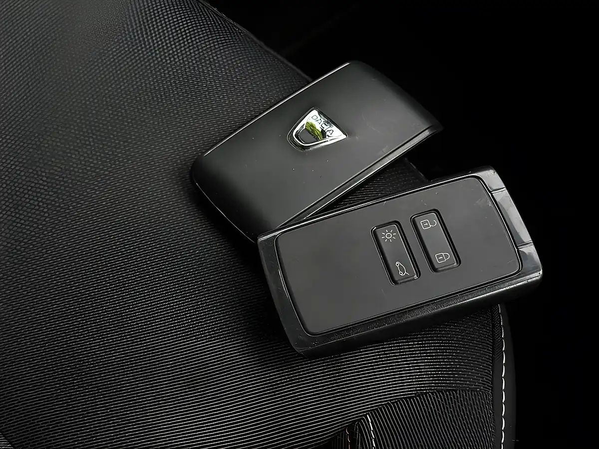 Used 2023 Dacia Jogger Extreme Se Black - Interior and Exterior details 20