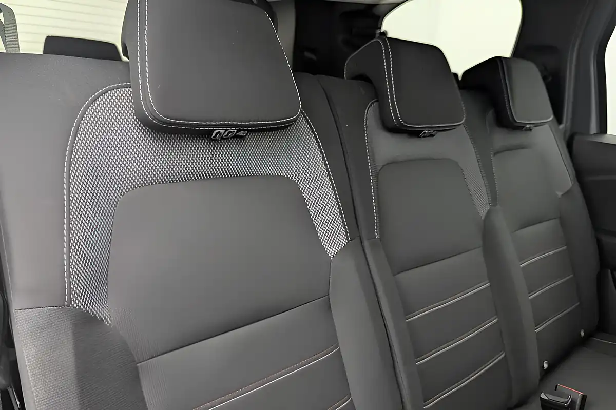 Used 2023 Dacia Jogger Extreme Se Grey - Interior and Exterior details 18