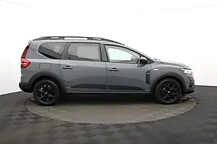 Used 2023 Dacia Jogger Extreme Se Grey - Interior and Exterior details 2