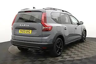 Used 2023 Dacia Jogger Extreme Se Grey - Interior and Exterior details 4