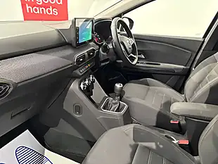 Used 2023 Dacia Jogger Extreme Se Grey - Interior and Exterior details 10