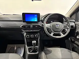 Used 2023 Dacia Jogger Extreme Se Grey - Interior and Exterior details 18