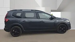 Used 2023 Dacia Jogger Extreme Se Grey - Interior and Exterior details 9