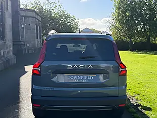 Used 2023 Dacia Jogger Extreme Se Grey - Interior and Exterior details 9