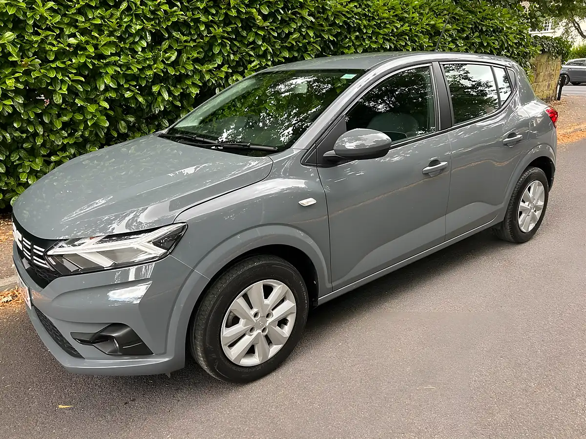Used 2023 Dacia Sandero Expression Grey - Interior and Exterior details 9
