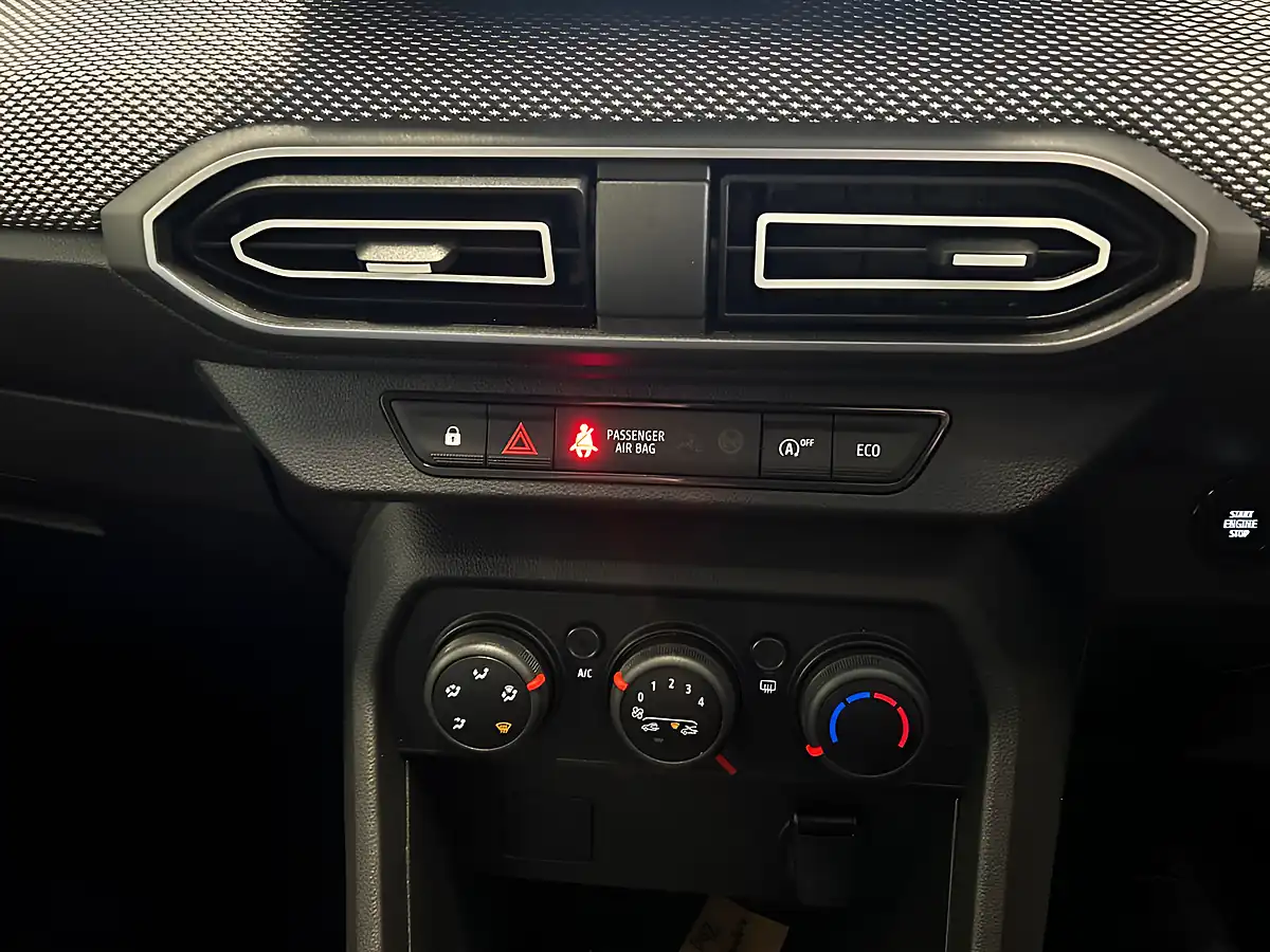Used 2023 Dacia Sandero Expression White - Interior and Exterior details 15