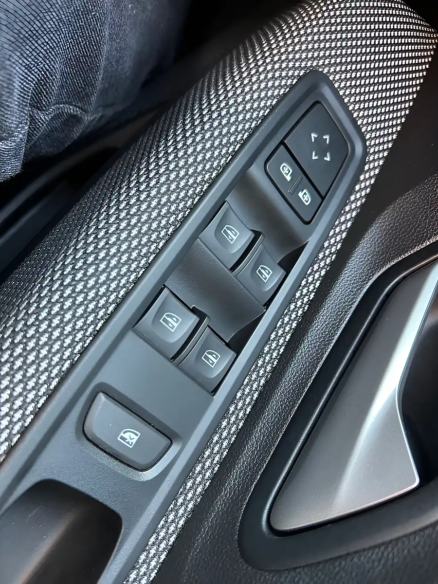 Used 2023 Dacia Sandero Expression White - Interior and Exterior details 17