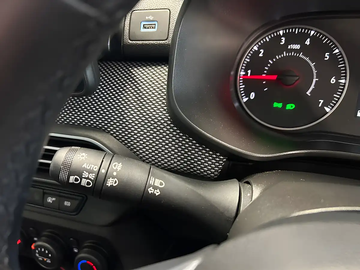Used 2023 Dacia Sandero Expression White - Interior and Exterior details 20