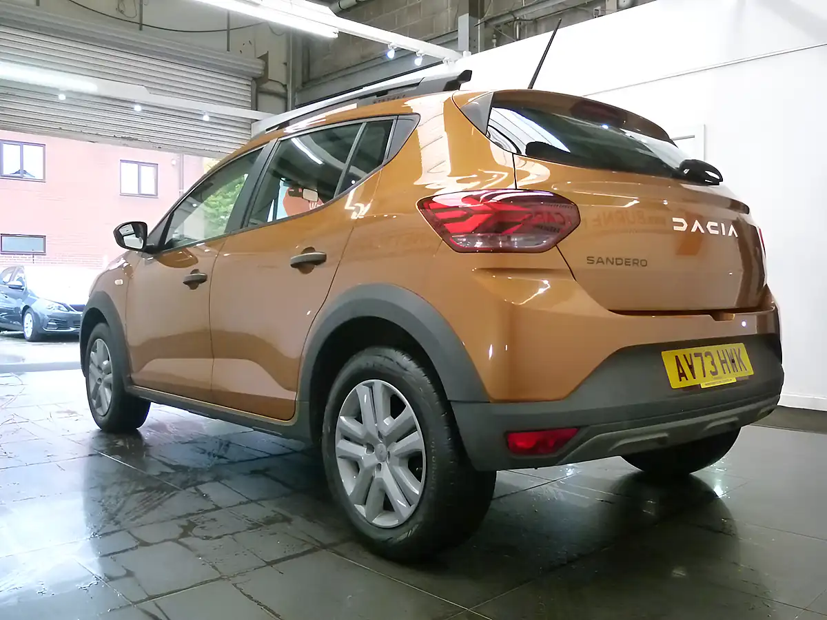 Used 2023 Dacia Sandero Stepway Essential Desert Orange - Interior and Exterior details 10