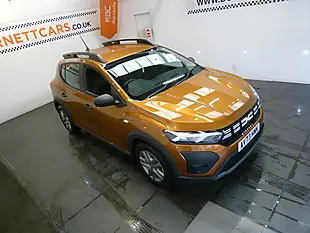 Used 2023 Dacia Sandero Stepway Essential Desert Orange - Interior and Exterior details 18