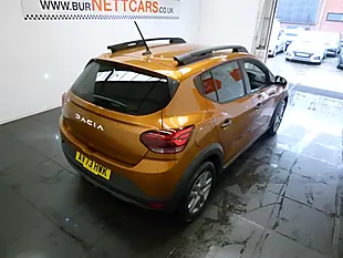 Used 2023 Dacia Sandero Stepway Essential Desert Orange - Interior and Exterior details 20