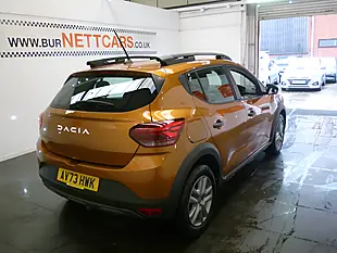 Used 2023 Dacia Sandero Stepway Essential Desert Orange - Interior and Exterior details 9