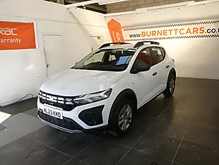 Used 2023 Dacia Sandero Stepway Essential White - Interior and Exterior details 5