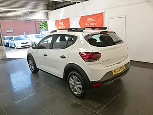 Used 2023 Dacia Sandero Stepway Essential White - Interior and Exterior details 6
