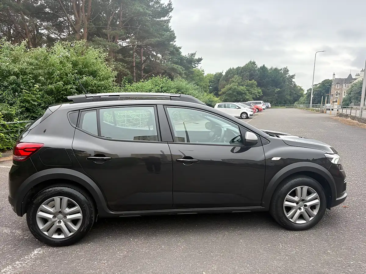 Used 2023 Dacia Sandero Stepway Expression Black - Interior and Exterior details 11