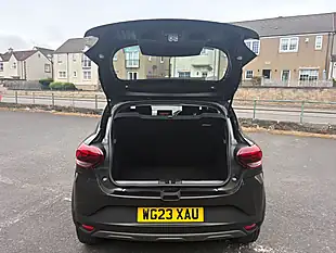 Used 2023 Dacia Sandero Stepway Expression Black - Interior and Exterior details 16