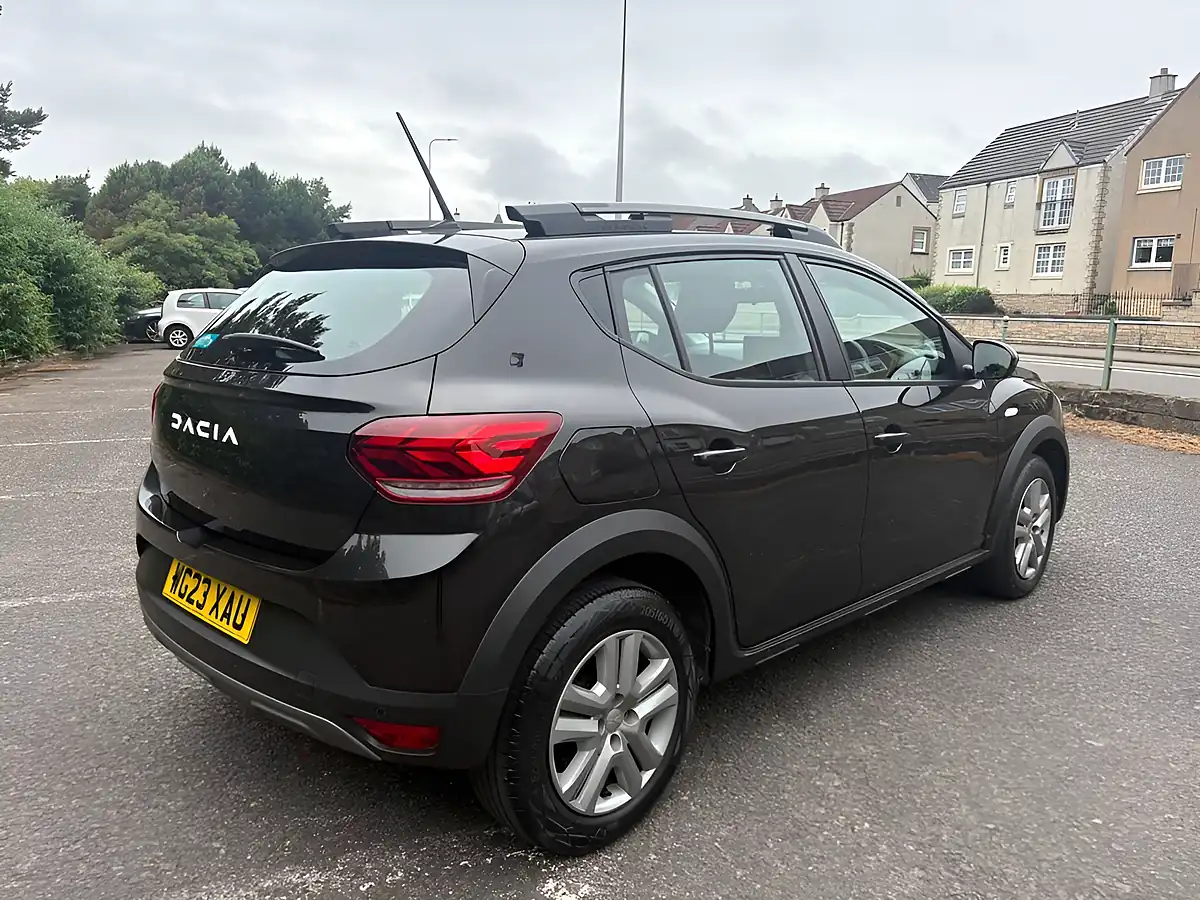 Used 2023 Dacia Sandero Stepway Expression Black - Interior and Exterior details 18