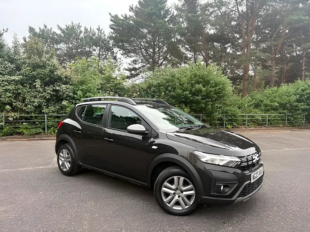 Used 2023 Dacia Sandero Stepway Expression Black - Interior and Exterior details 4