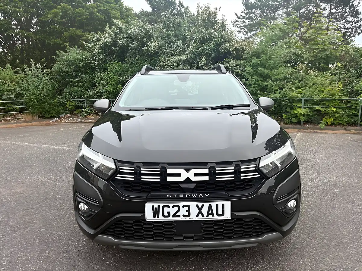 Used 2023 Dacia Sandero Stepway Expression Black - Interior and Exterior details 8