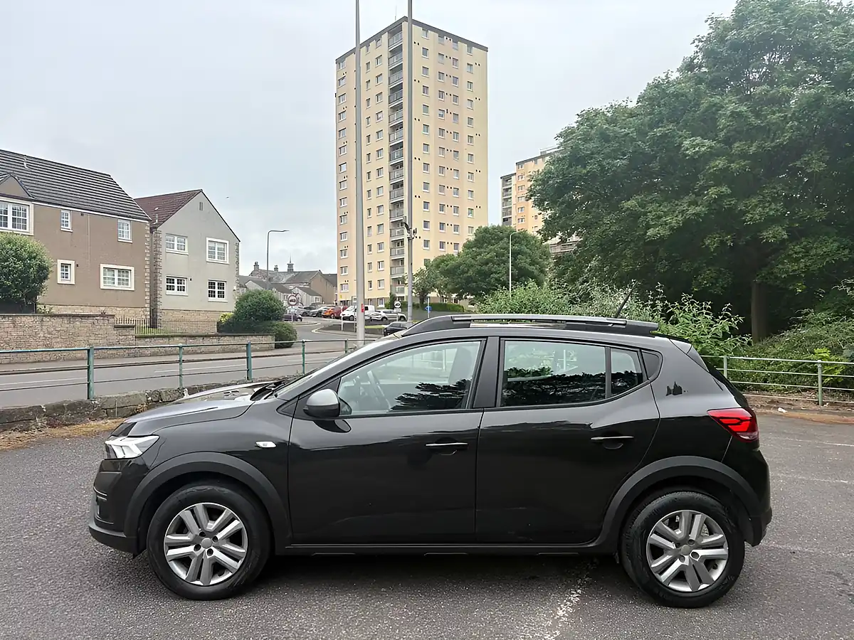Used 2023 Dacia Sandero Stepway Expression Black - Interior and Exterior details 9