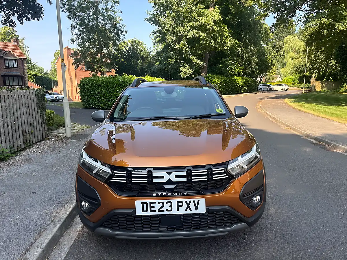 Used 2023 Dacia Sandero Stepway Expression Orange - Interior and Exterior details 2