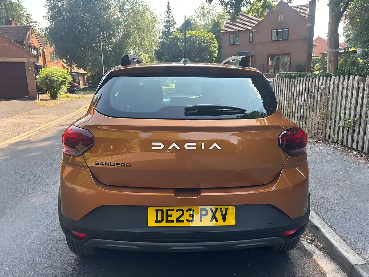 Used 2023 Dacia Sandero Stepway Expression Orange - Interior and Exterior details 6