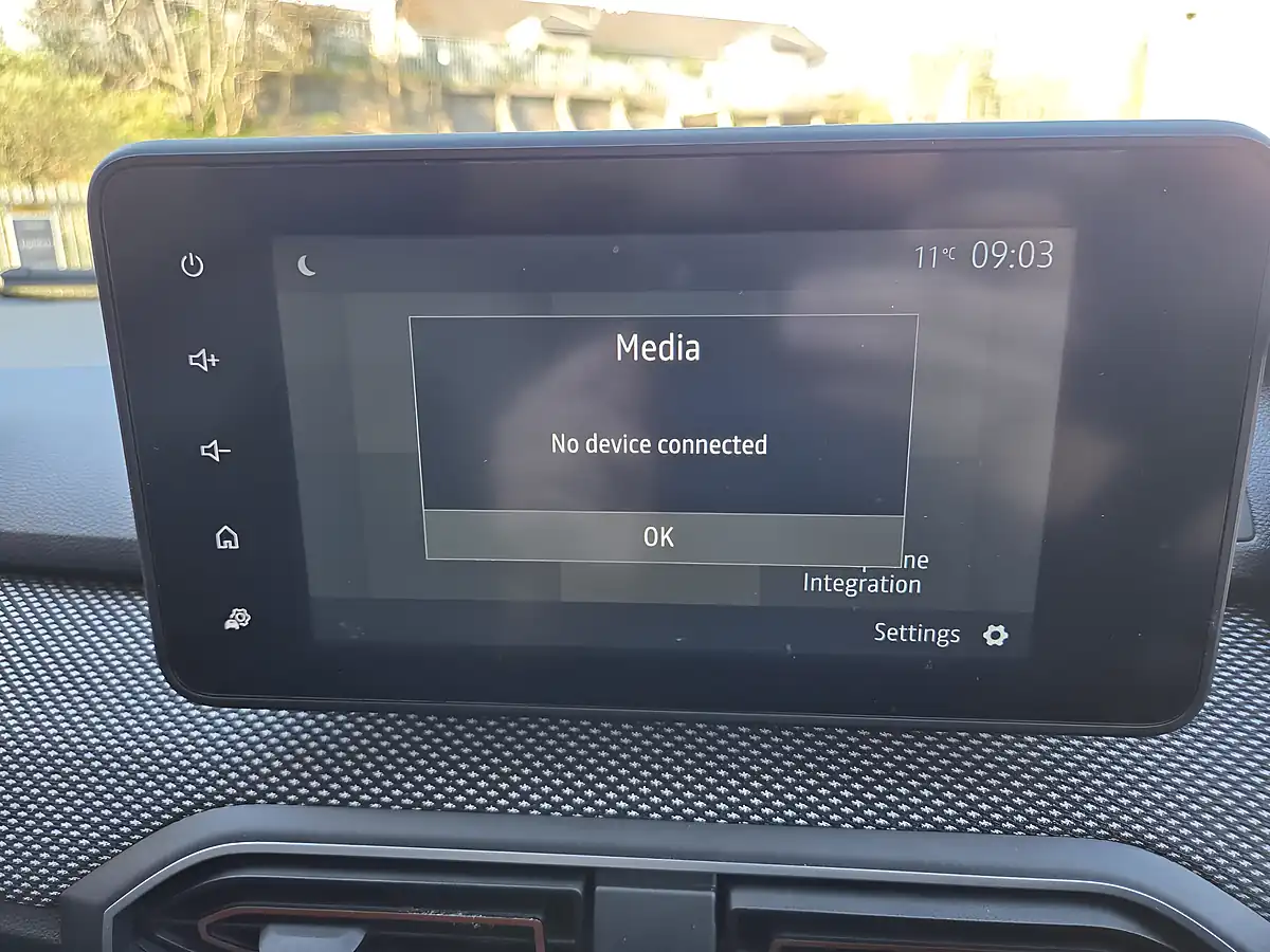 Used 2023 Dacia Sandero Stepway Journey Iron Blue - Interior and Exterior details 11