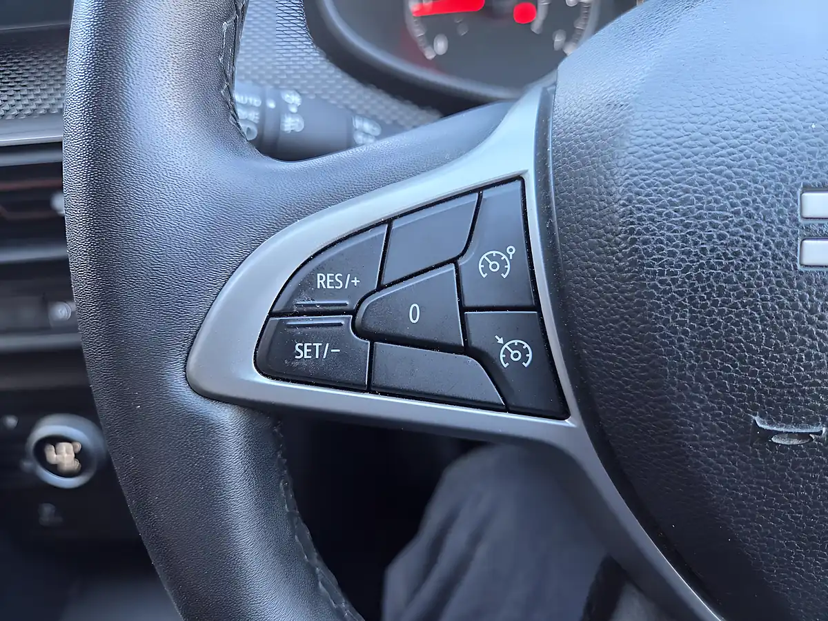 Used 2023 Dacia Sandero Stepway Journey Iron Blue - Interior and Exterior details 14