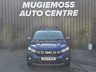Used 2023 Dacia Sandero Stepway Journey Iron Blue - Interior and Exterior details 3