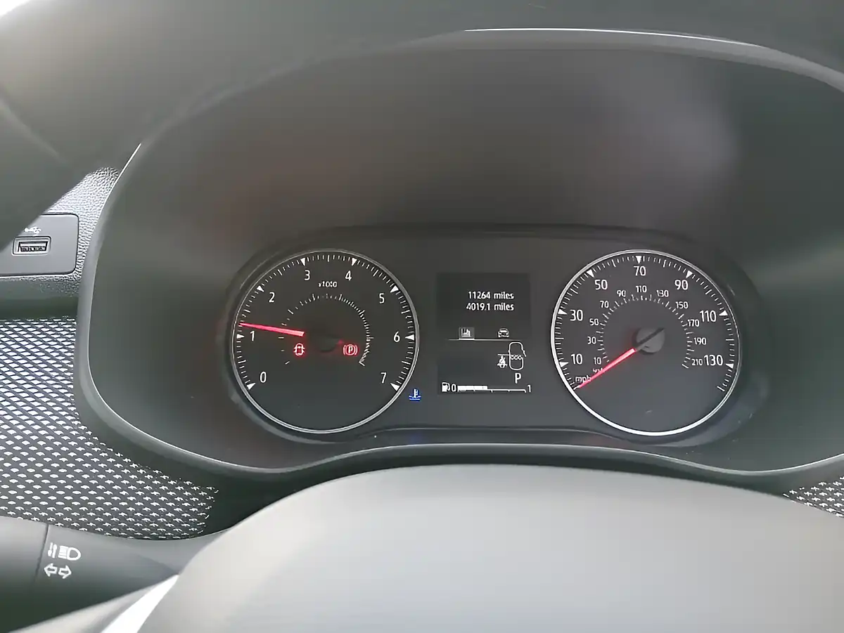 Used 2023 Dacia Sandero Stepway Journey White - Interior and Exterior details 10
