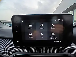 Used 2023 Dacia Sandero Stepway Journey White - Interior and Exterior details 17