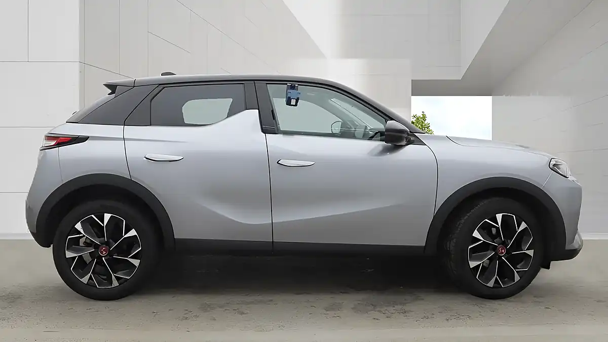 Used 2023 DS Automobiles DS 3 Performance Line + Grey - Interior and Exterior details 9