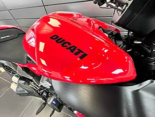 Used 2023 Ducati Diavel Red - Interior and Exterior details 11