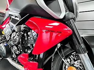 Used 2023 Ducati Diavel Red - Interior and Exterior details 14