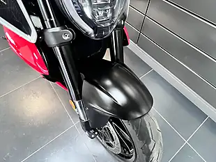 Used 2023 Ducati Diavel Red - Interior and Exterior details 17