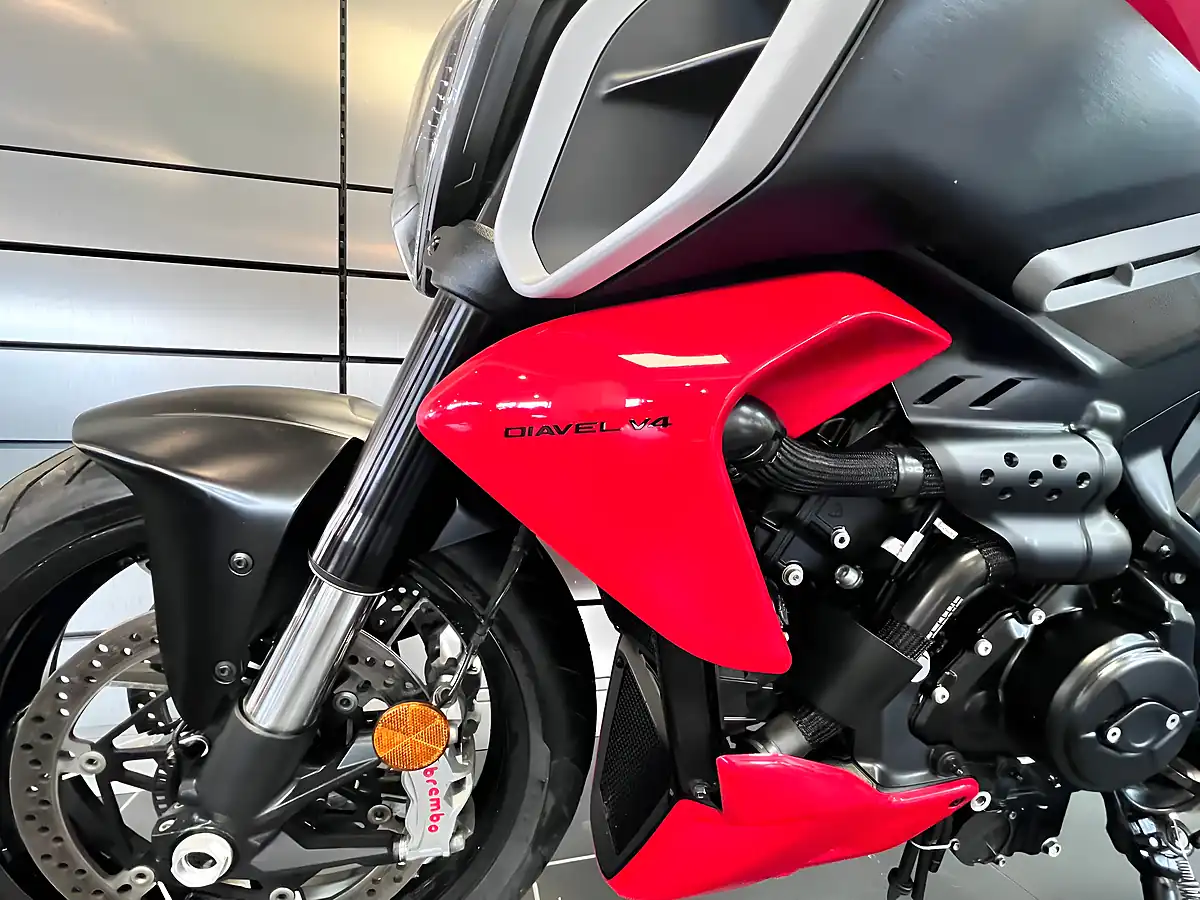 Used 2023 Ducati Diavel Red - Interior and Exterior details 20