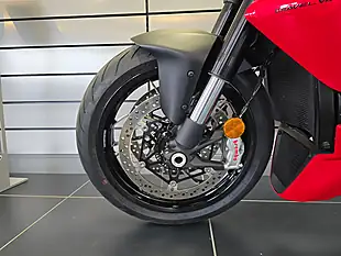 Used 2023 Ducati Diavel Red - Interior and Exterior details 18