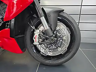 Used 2023 Ducati Diavel Red - Interior and Exterior details 5