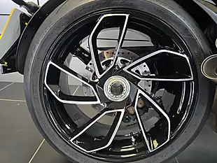 Used 2023 Ducati Diavel Red - Interior and Exterior details 8