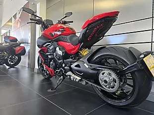 Used 2023 Ducati Diavel V4 Red - Interior and Exterior details 16