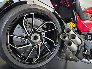 Used 2023 Ducati Diavel V4 Red - Interior and Exterior details 7