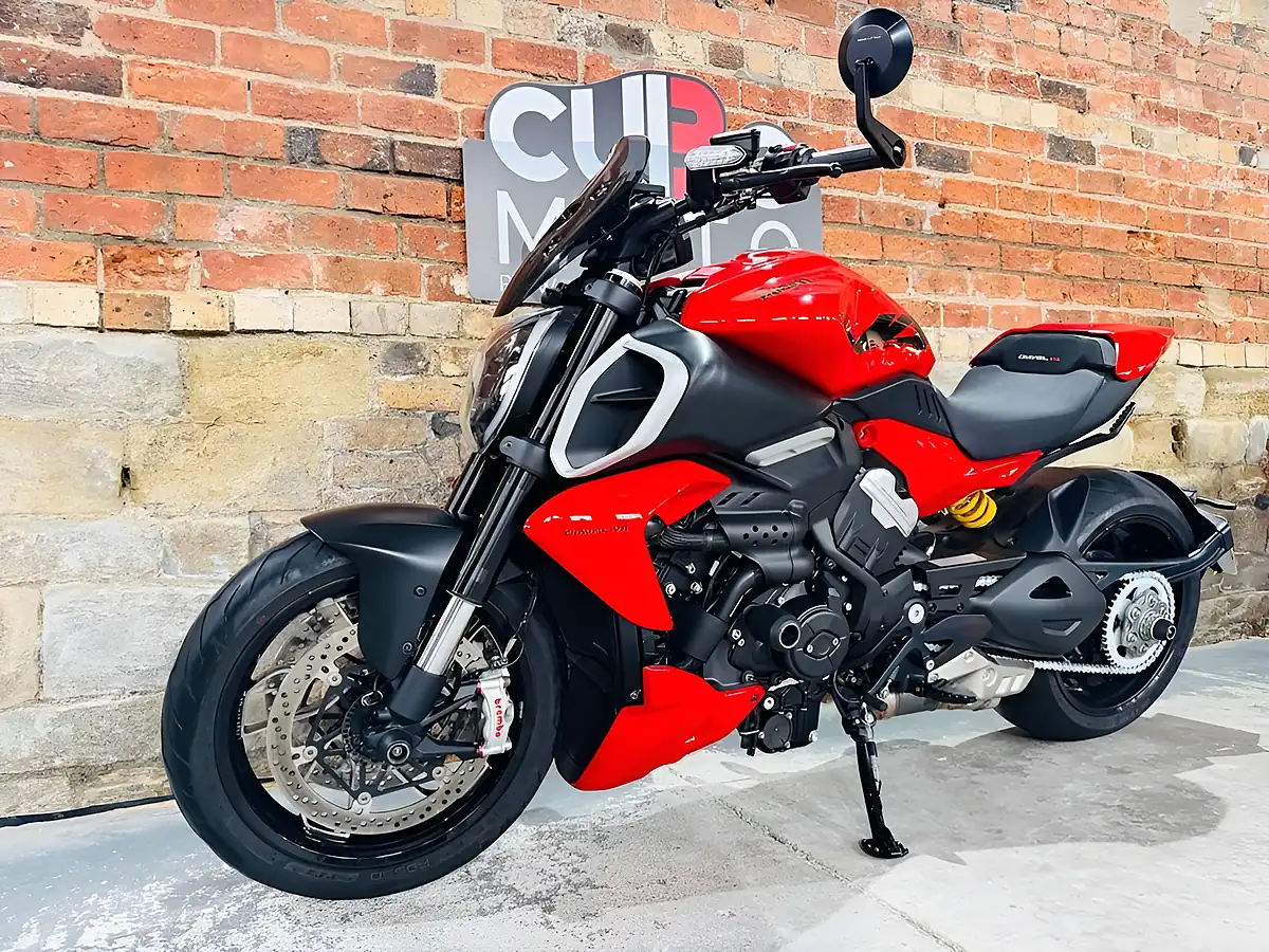 Used 2023 Ducati Diavel V4 Red - Interior and Exterior details 12